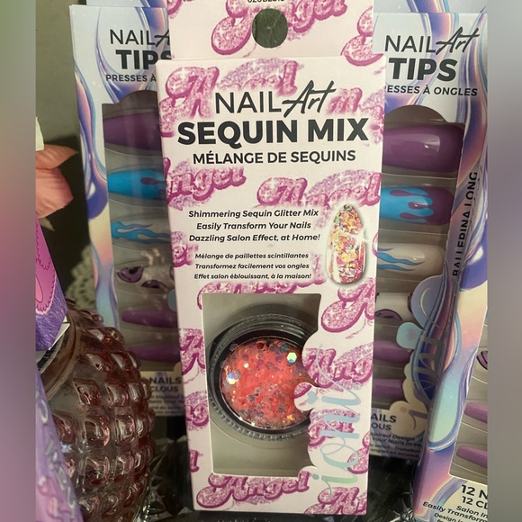 🆕💅🏻 IONI LIMITED EDITION PRESS-ON NAILS AND NAIL ART COLLECTION. BRAND NEW! - Picture 4 of 7